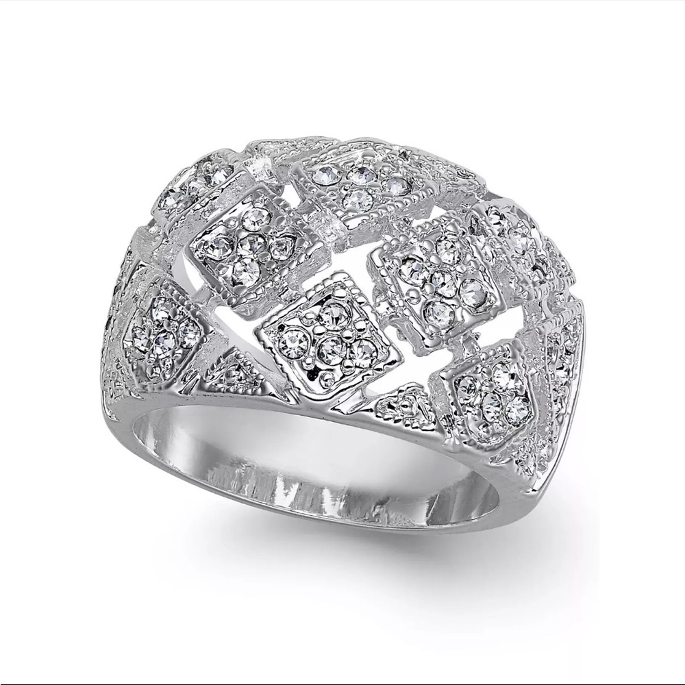 Elegant Silver Diamond Pattern Ring - image 1